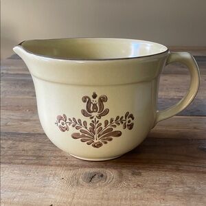 Pfaltzgraff Cream and Brown Mixing Bowl